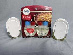 Febreze Plug In Scented Oil Refill, Baked Cinnamon Apples, Limited Edition 2-Pac